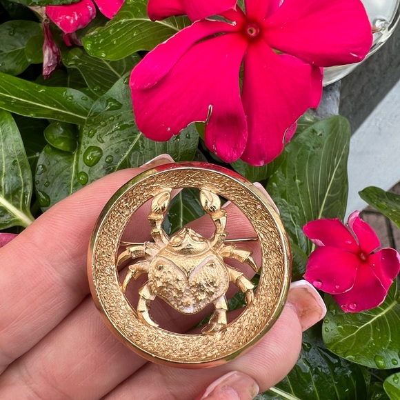 Trifari Jewelry - Vintage Crown Trifari 1969 Cancer Zodiac Brooch Gold-tone Astrology Crab